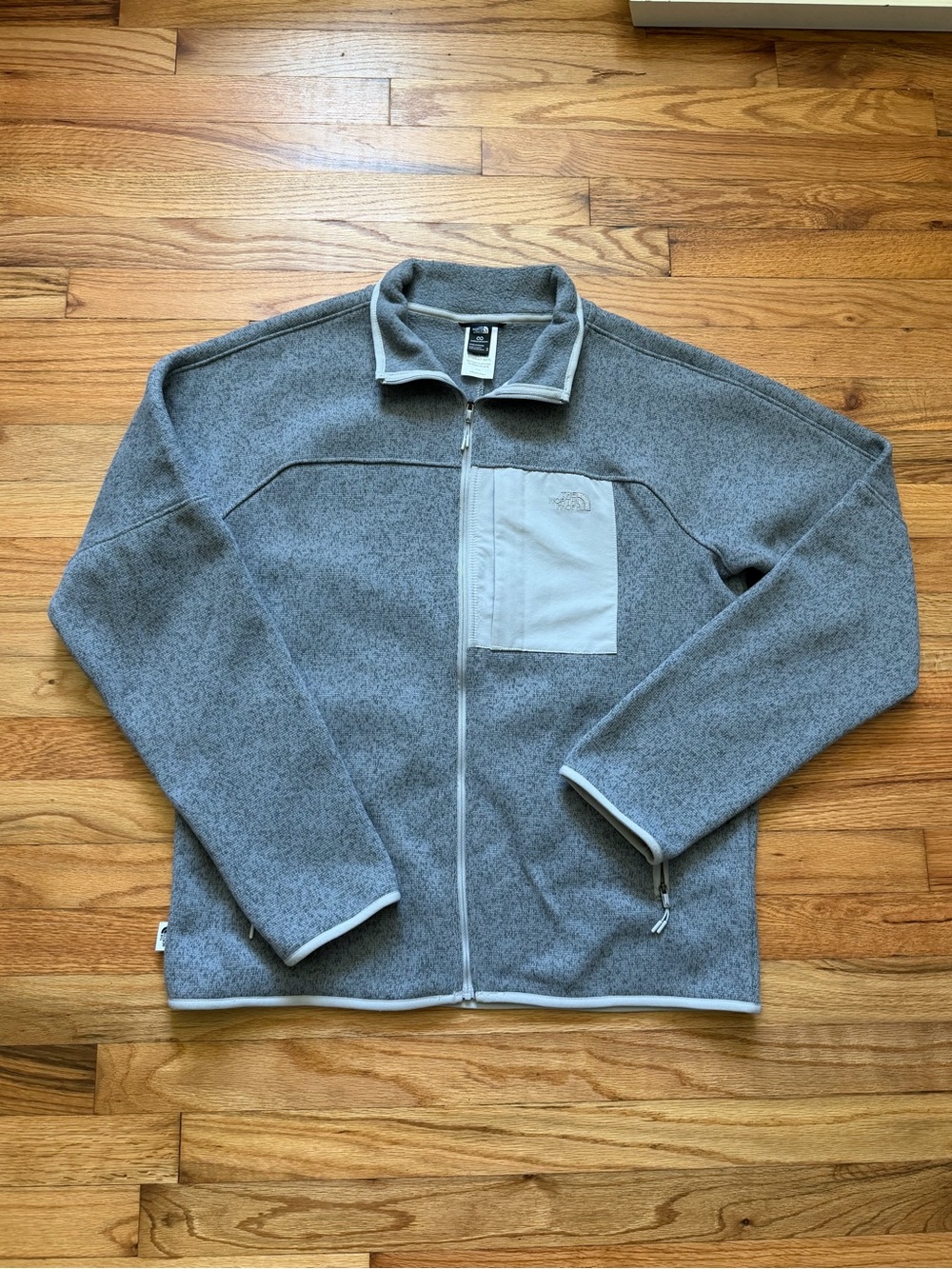 The North Face Men's Light Gray Full-Zip Fleece Jacket